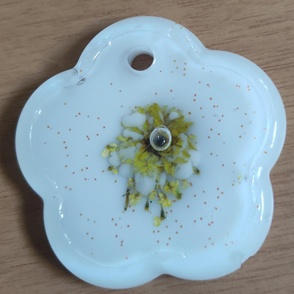 Flower Key Chain Non Glitter for Non Glitter Lovers