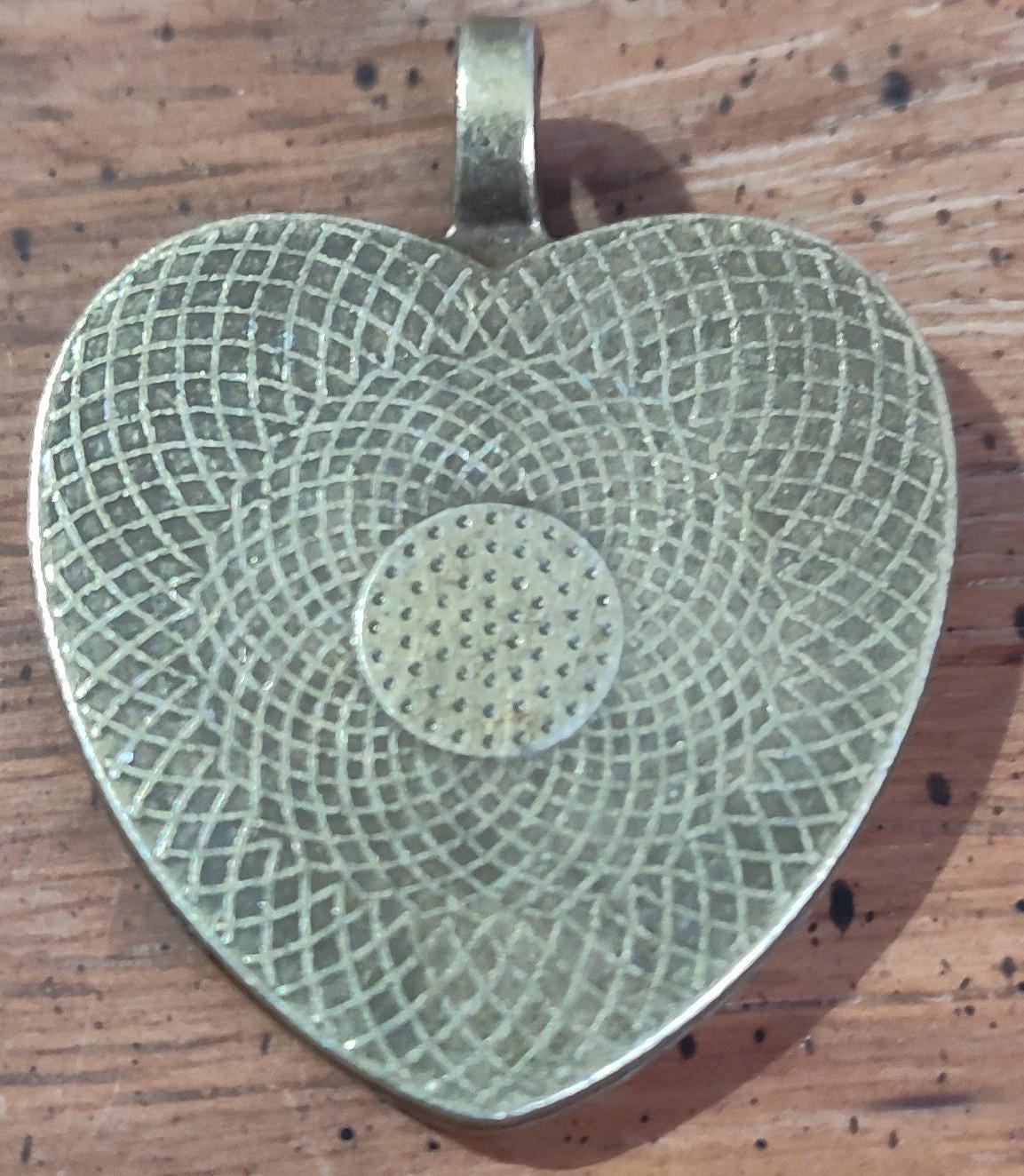 Red Glitter Heart Pendant for Shiny Things Lovers