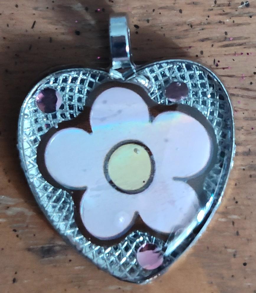 Easter Foil Flower Heart Pendant for Stone Things Lovers